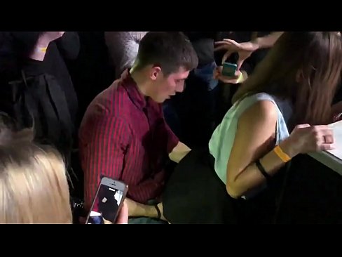 ❤️ Sexe real en una discoteca russa. Noia russa de 18 anys a l'anus i la vagina follada en una discoteca ️❌ Porno anal al ca.passiveincome1.ru